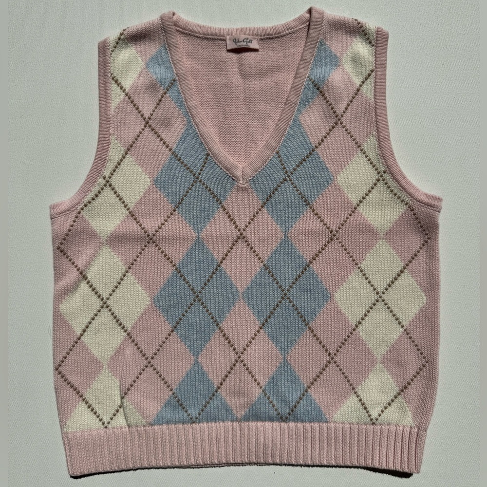 Brandy Melville - Pink & Blue Argyle Sweater Vest
